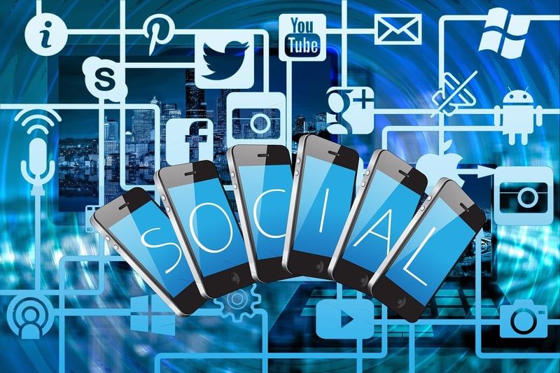 Welche Rolle spielen soziale Medien in der modernen Nachrichtenverbreitung?